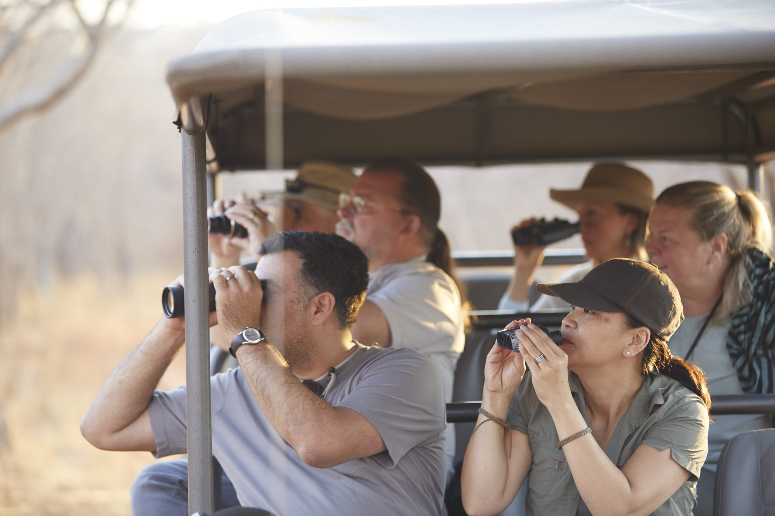 4-Day River Crossing Great Migration for Honeymooners